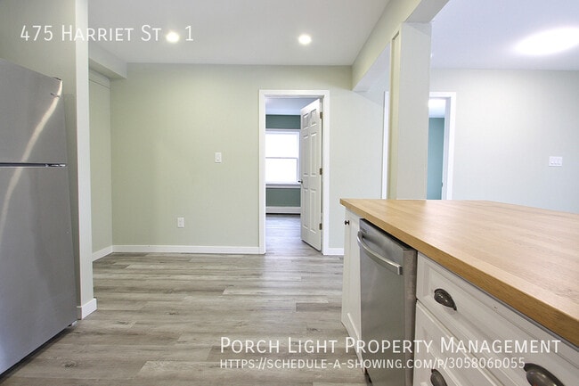 Photo - BEAUTIFUL 2 Bedroom Main floor with parking and private laundry Unit 1