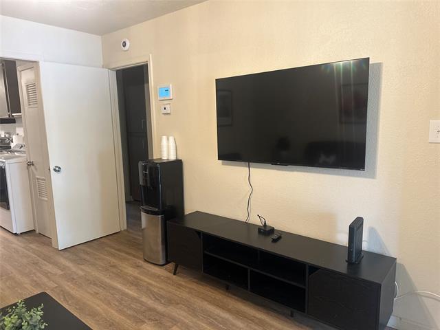 Photo - 1649 Palm St