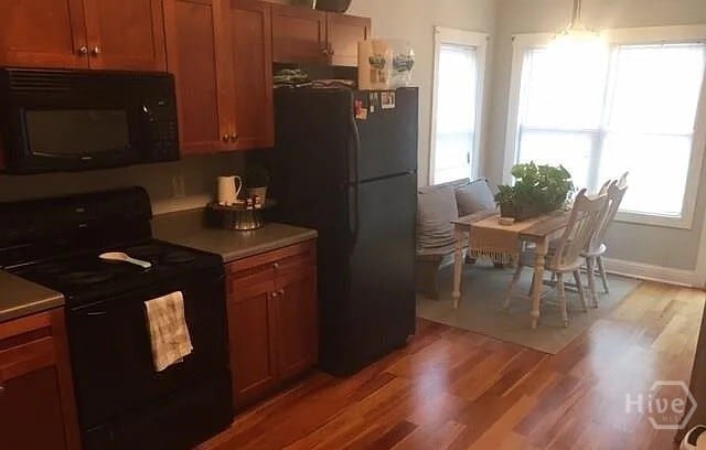 Photo - 2070 Lakeside Dr