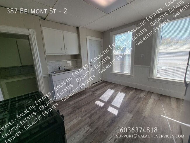 Building Photo - 387 Belmont St Unit 2