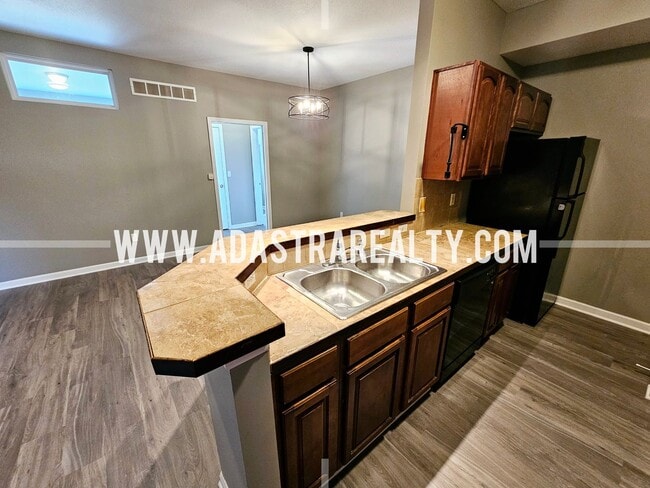 Photo - Very Spacious Townhome in West Olathe-Available in APRIL!!