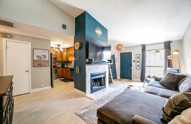 Building Photo - 8518 Sir Lancelot