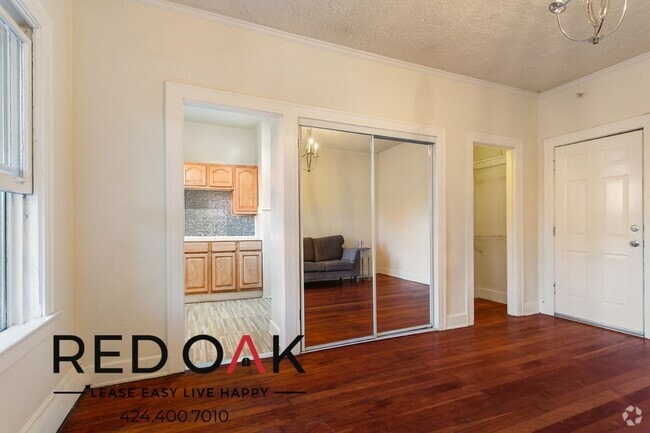 Building Photo - 532 S Coronado St Rental