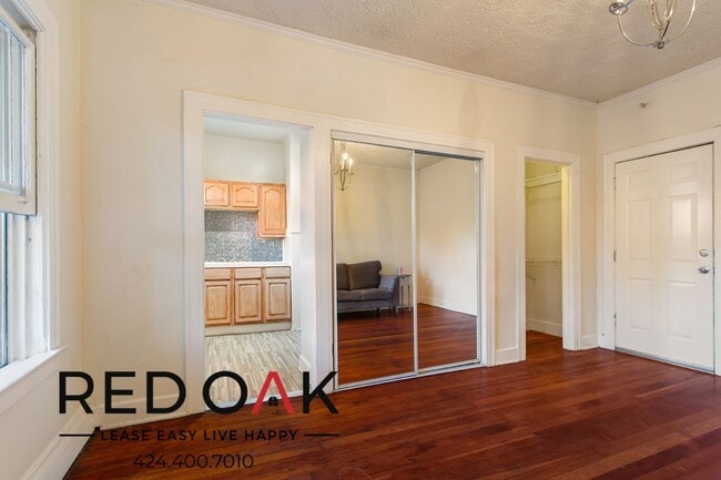 Photo - 532 S Coronado St Unit 102