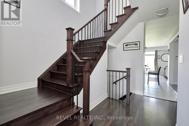 Photo - 33 Wood Crescent