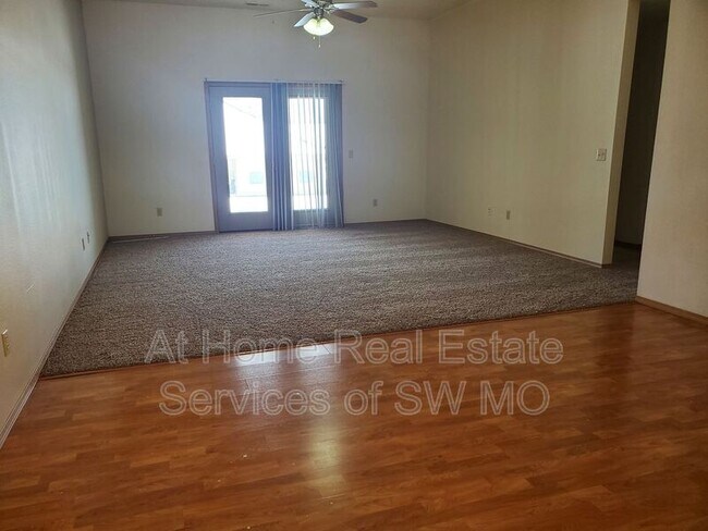 Photo - 1095 N Northwood