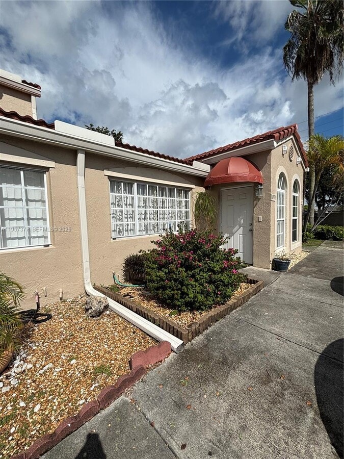 Photo - 6992 NW 166 Terrace