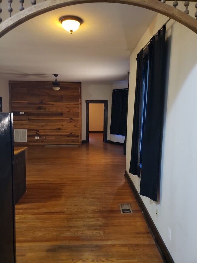 Photo - 1422 Coker Ave Unit Apt 2