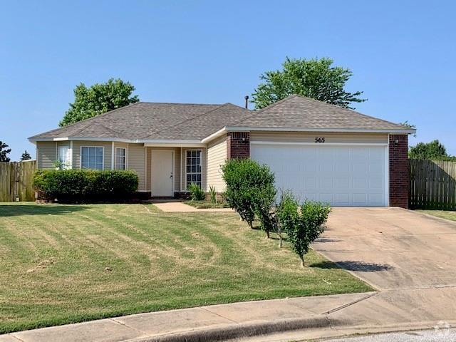 Building Photo - 565 Oakwoods Dr Rental