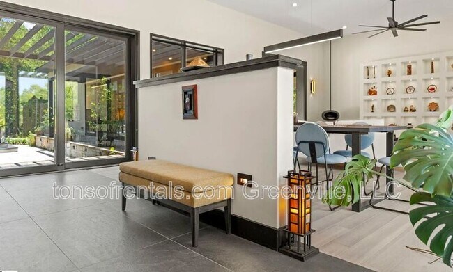 Photo - 128 Sanctuary Ln