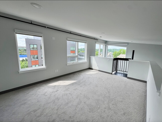 Photo - City Sunrise