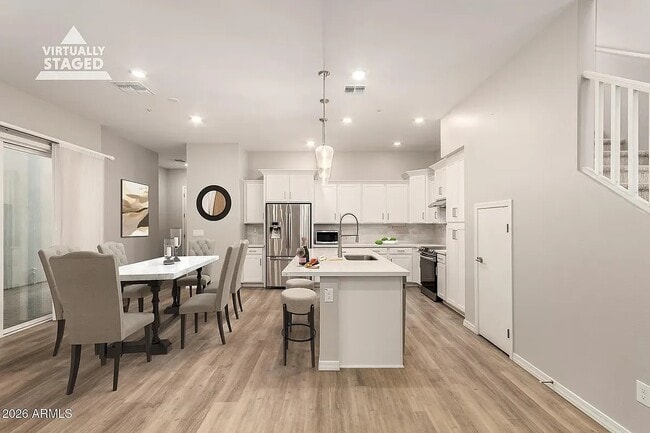 Photo - 1476 E Shannon St