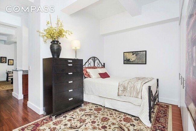 Photo - 80 John St Unit 3E