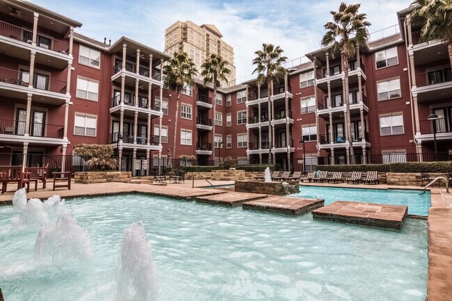 2400 McCue Rd Unit 242
