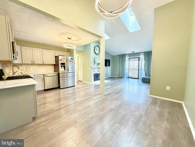 Photo - 21 Joyner Ct