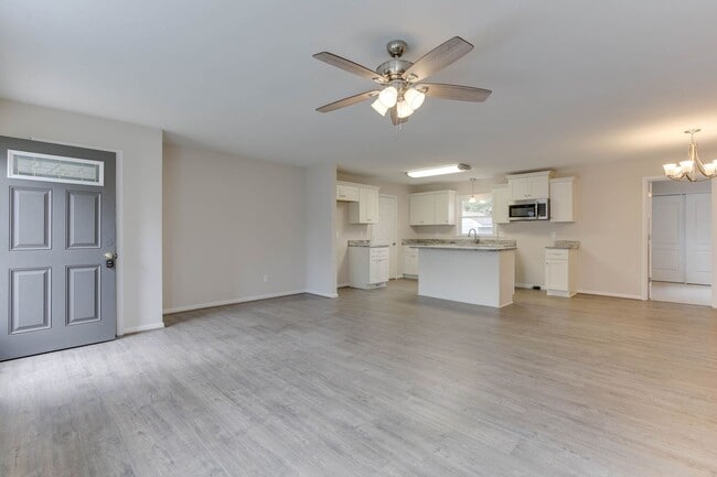 Photo - 213 Clemwood Pkwy