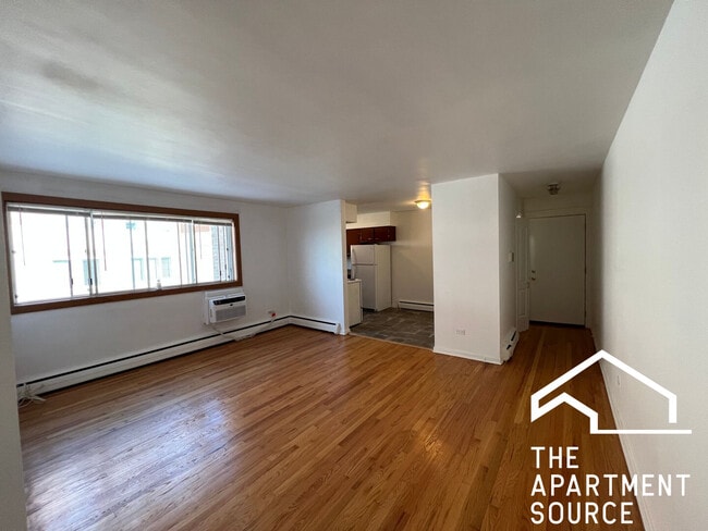 Photo - 1408 W Juneway Terrace Unit 3B