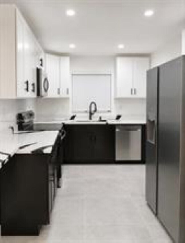 Photo - 1039 NE 17th Ave