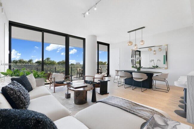 Photo - 8701 Collins Ave Unit 404