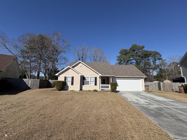418 Eucalyptus Ln