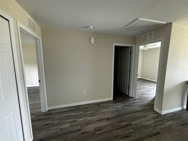 Photo - 2/2 Quad End Unit - SE Ocala