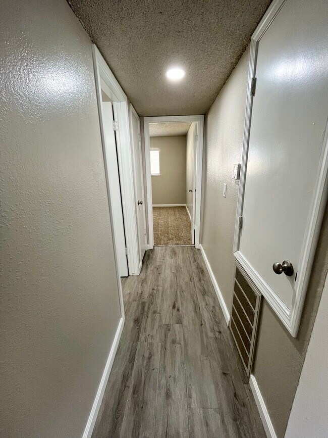 Granada Apartments