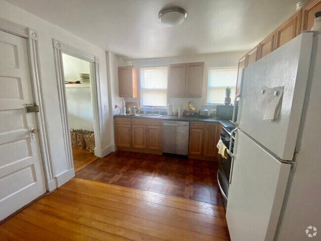 Building Photo - 43 Pearson Ave Unit 2 Rental