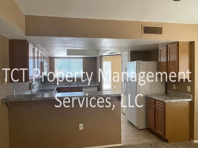 Photo - Spacious 3 Bedroom on Cul-de-Sac!