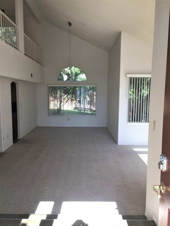 Photo - 2 story 3 bed in Northwest Bakersfield wit...