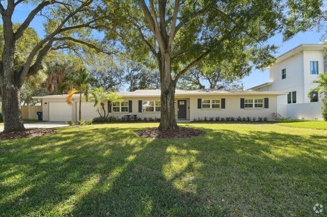 Building Photo - 4802 W Longfellow Ave Rental