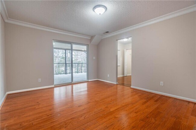 Photo - 295 Winding River Dr