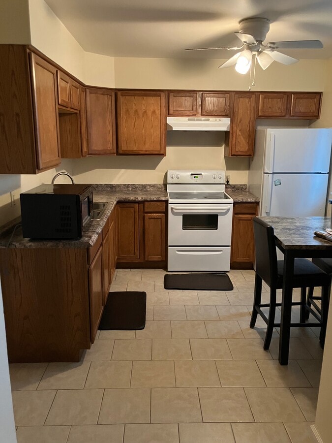 Photo - 830 14th St Unit Apartment 1