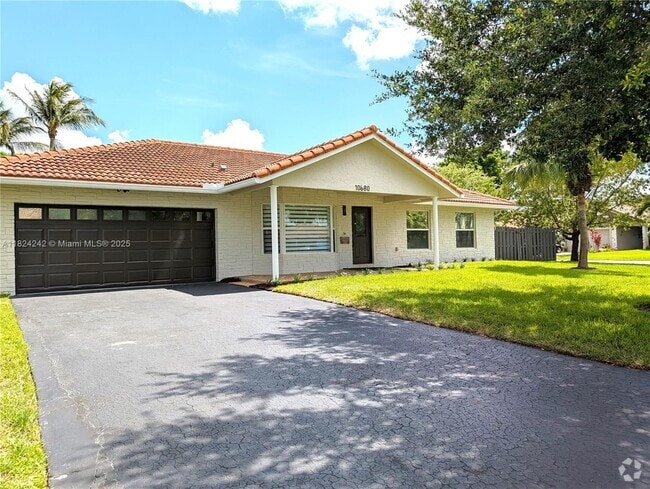 Building Photo - 10680 NW 6th Ct Rental