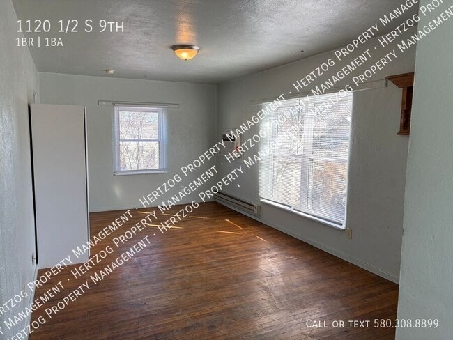 Photo - 1120 1/2 S 9th-