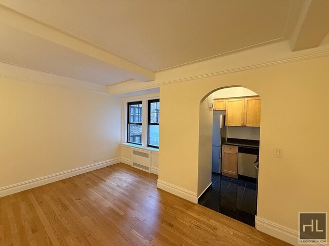 Building Photo - Christopher Street