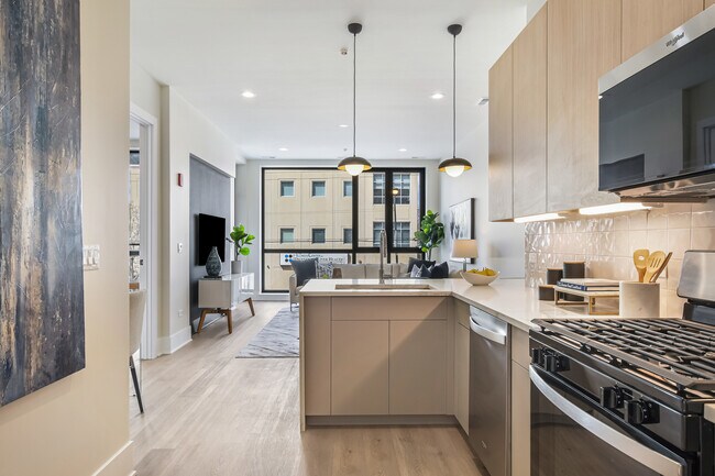 Photo - 5753 N Broadway