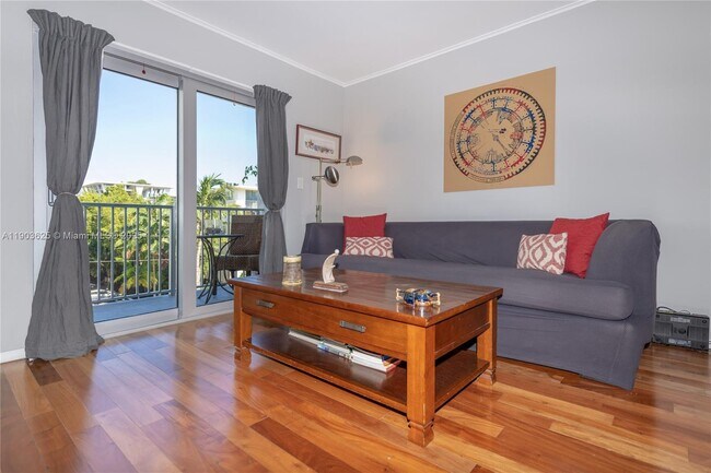 Photo - 1674 Bay Rd Unidad 401