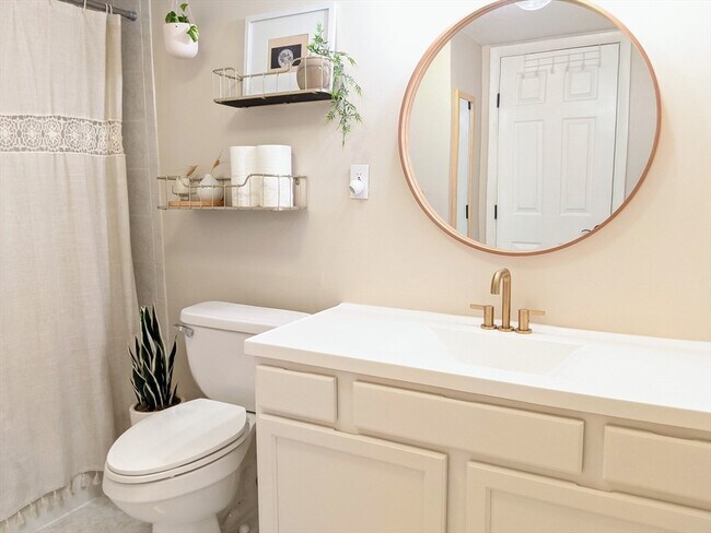 Photo - 133 Tremont St Unidad #315