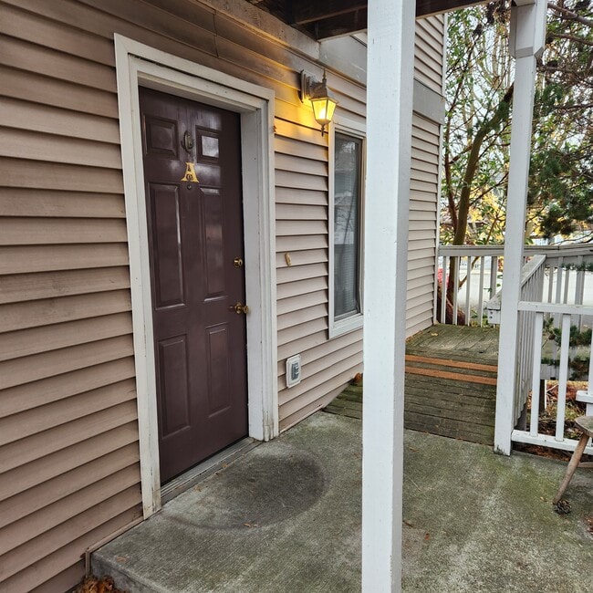 Building Photo - 3603 Michelle Ln Unit 3603A