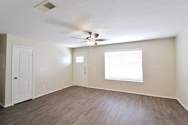 Photo - 610 Overlook Dr