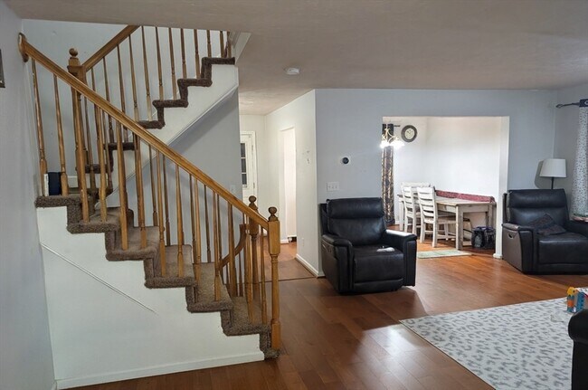 Photo - 35 Violetwood Cir