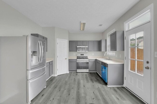 Photo - 3081 Kentmere Dr