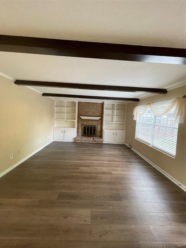 Photo - 4527 Geneva Dr