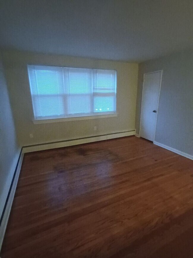 Spacious Newly Renovated Frankford Apartment House Rental in