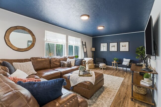 Photo - 19701 Cumberland Way Unit ID1460909P