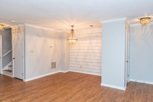 Photo - 7887 Kinglet Rd