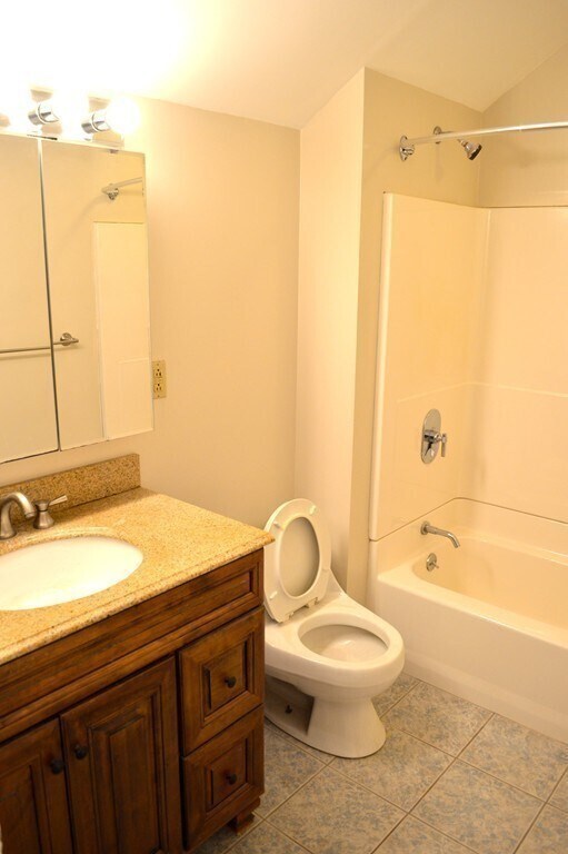 Photo - 25 McBride St Unit 3