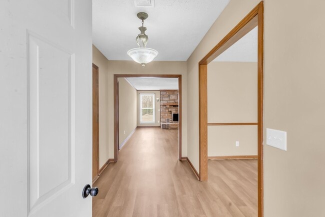 Photo - 341 Hickory Dr