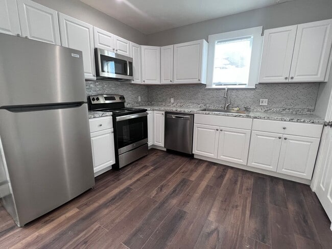 Photo - 283 E High St Apartment Unit 2