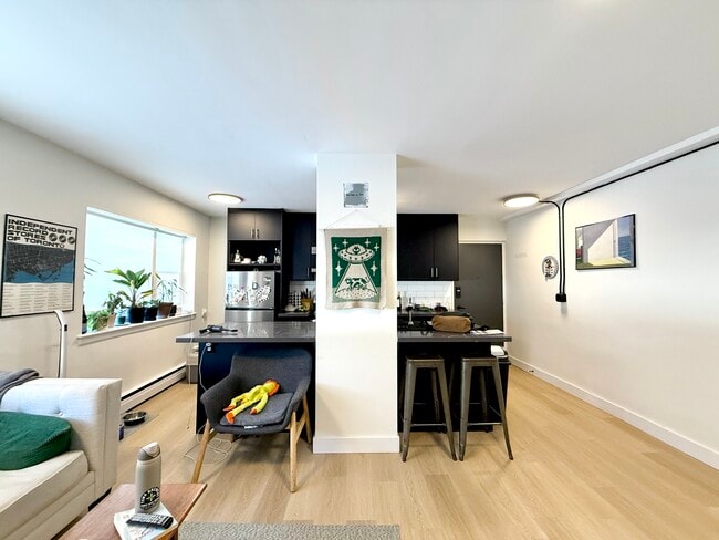 Photo - 111 Craydon Rd Unit 102